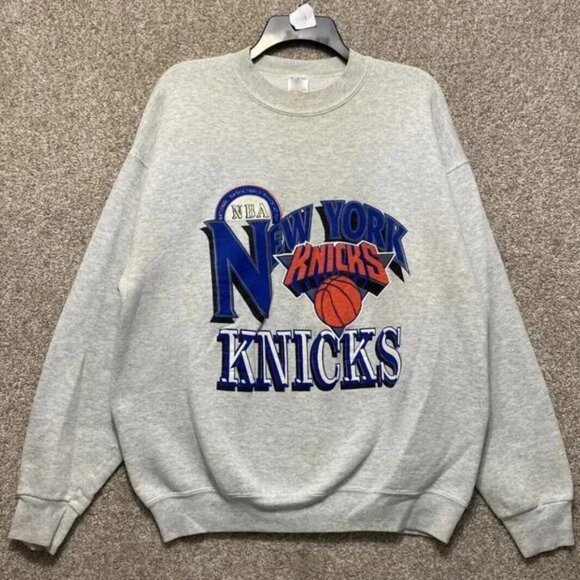 Vintage 90s NBA New York Knicks Sweatshirt, Retro Basketball Shirt For Men Women - Picture 1 of 2